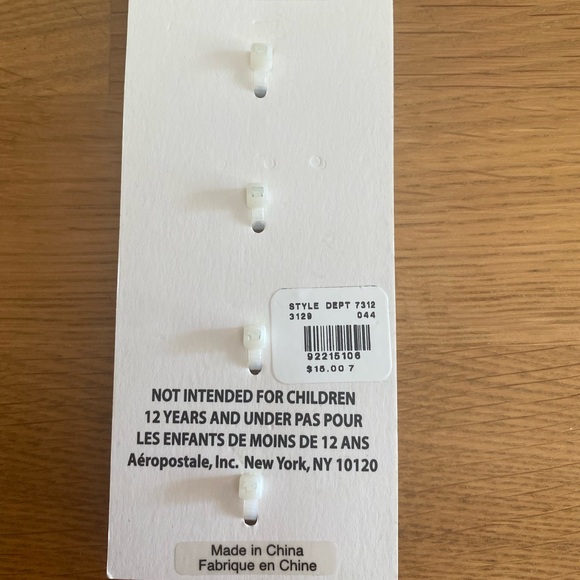 4 Piece Ring Set Aeropostale - Picture 3 of 4